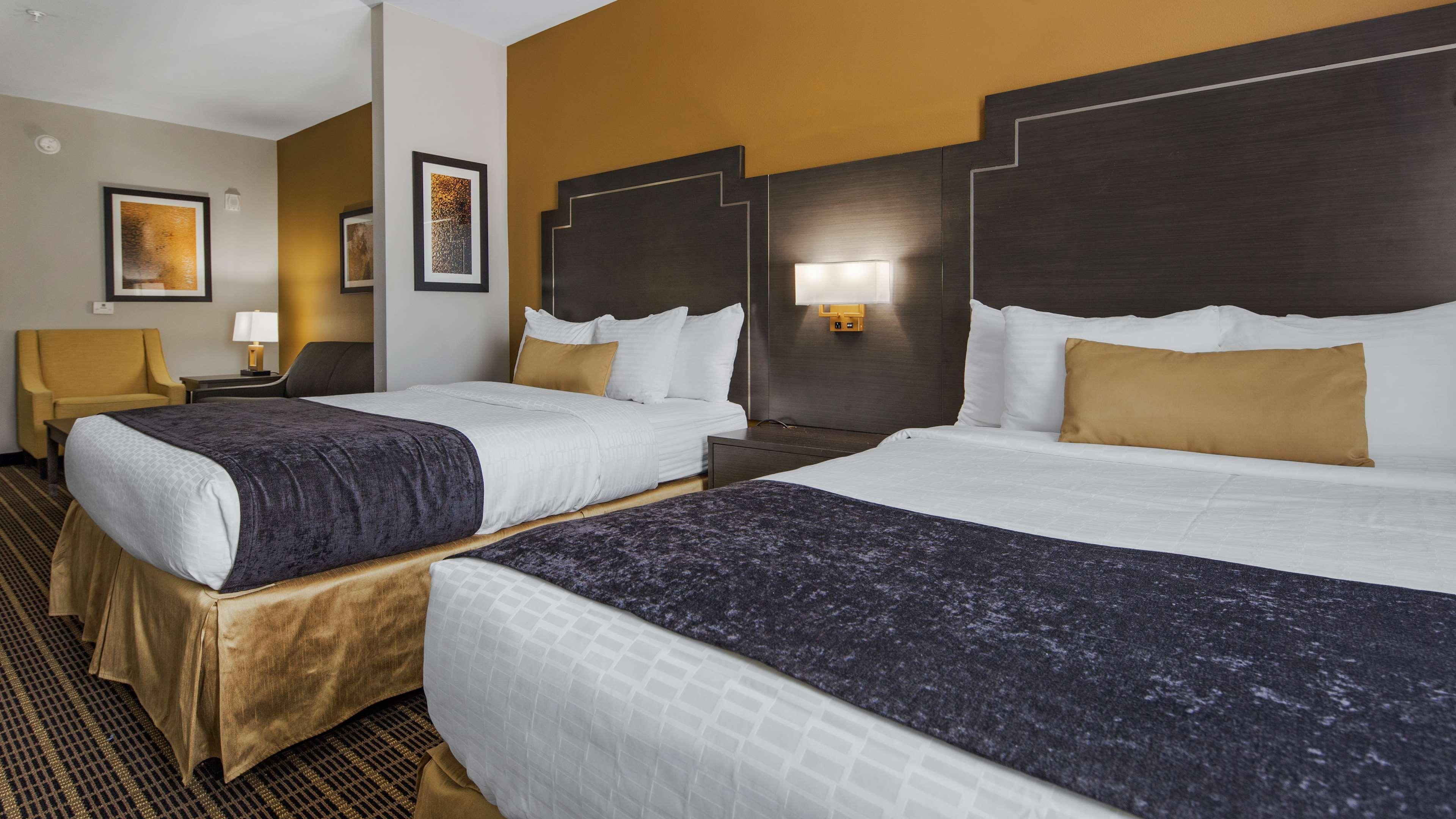 Best Western Plus Regency Park Walker Exteriér fotografie
