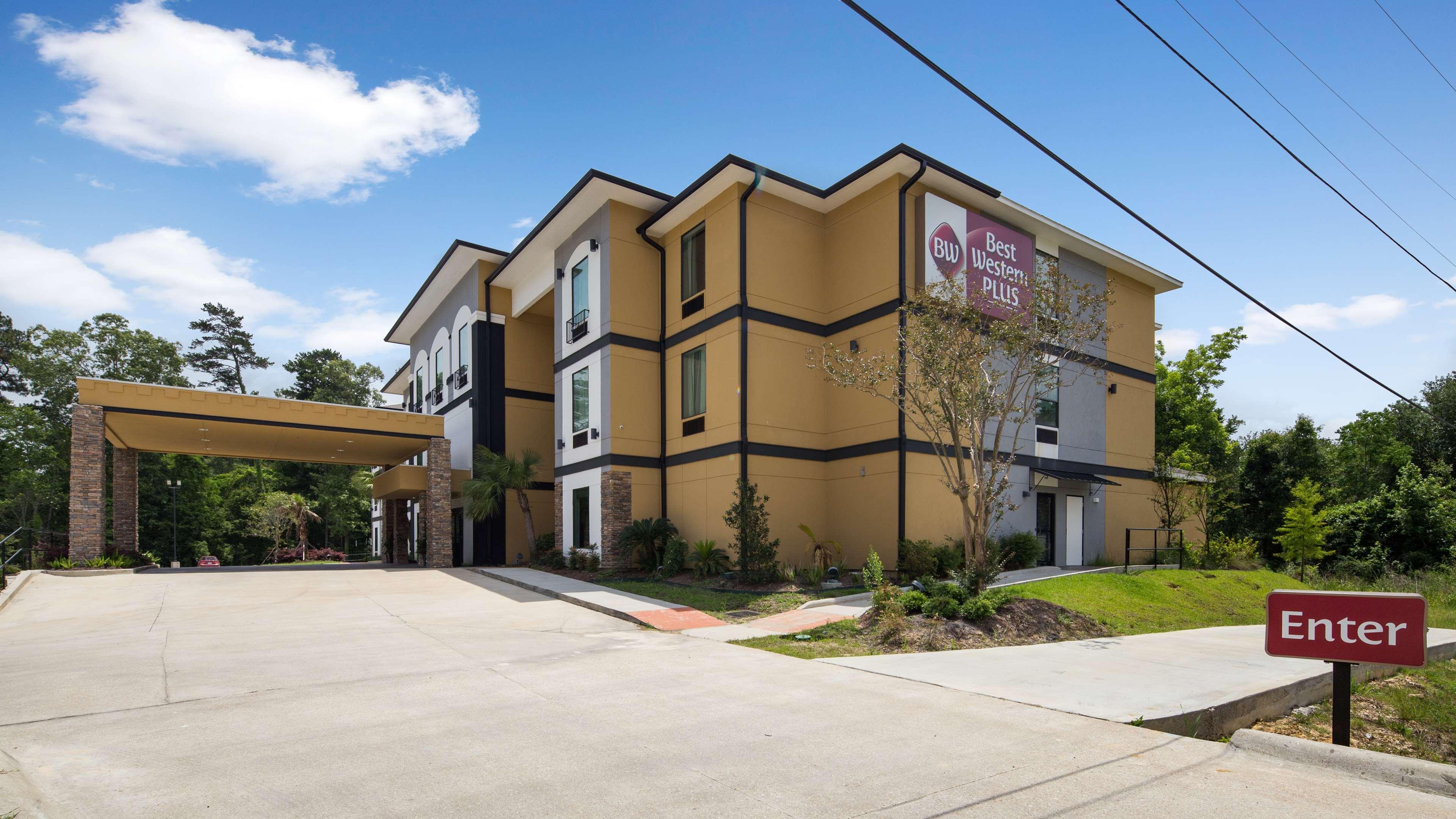 Best Western Plus Regency Park Walker Exteriér fotografie