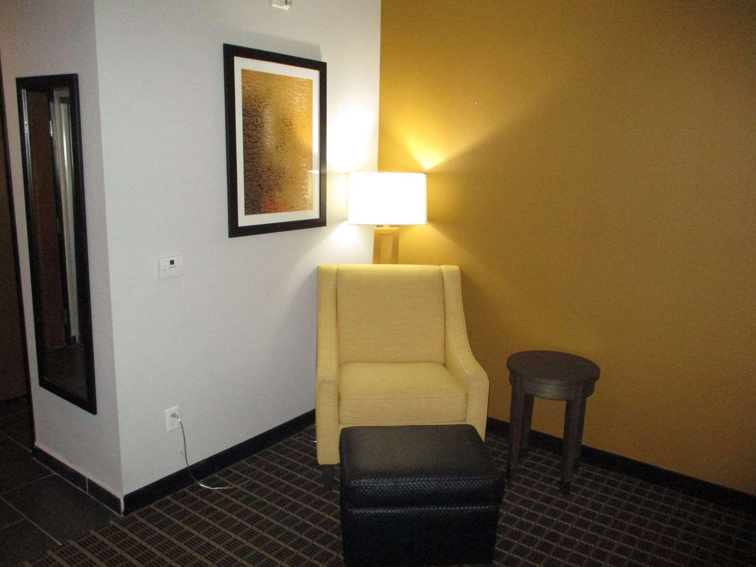 Best Western Plus Regency Park Walker Exteriér fotografie