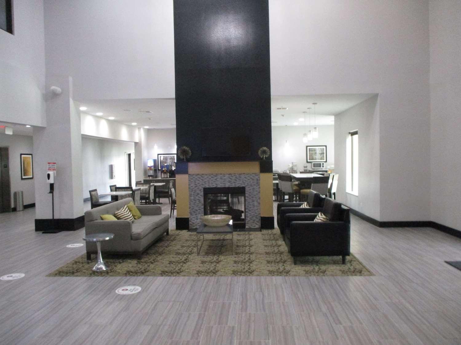 Best Western Plus Regency Park Walker Exteriér fotografie