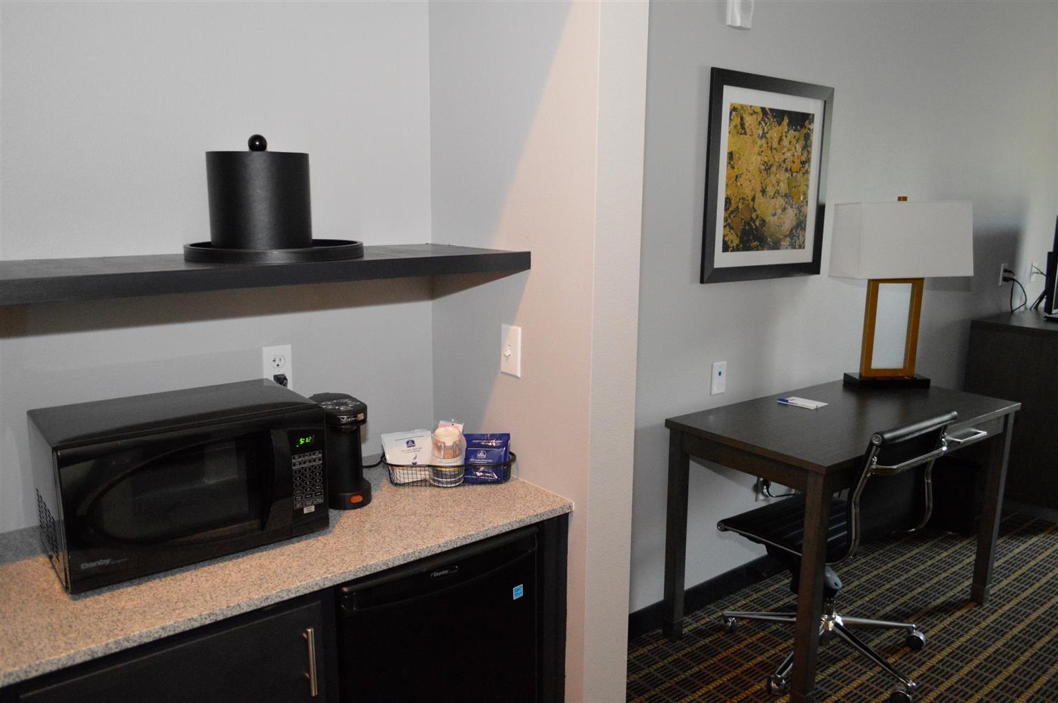 Best Western Plus Regency Park Walker Exteriér fotografie